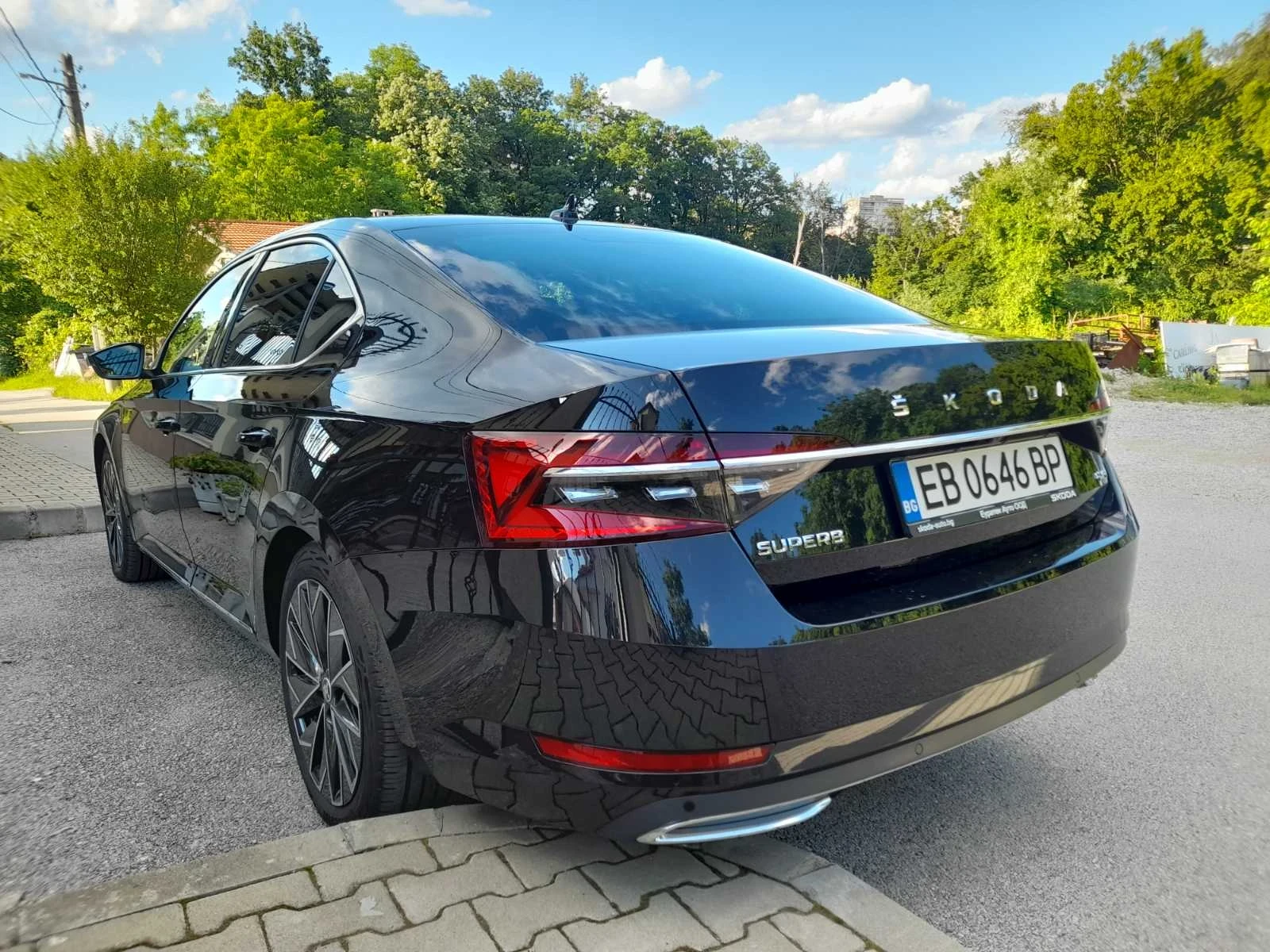 Skoda Superb Laurent&Klement 4x4, снимка 2 - Автомобили и джипове - 54905580