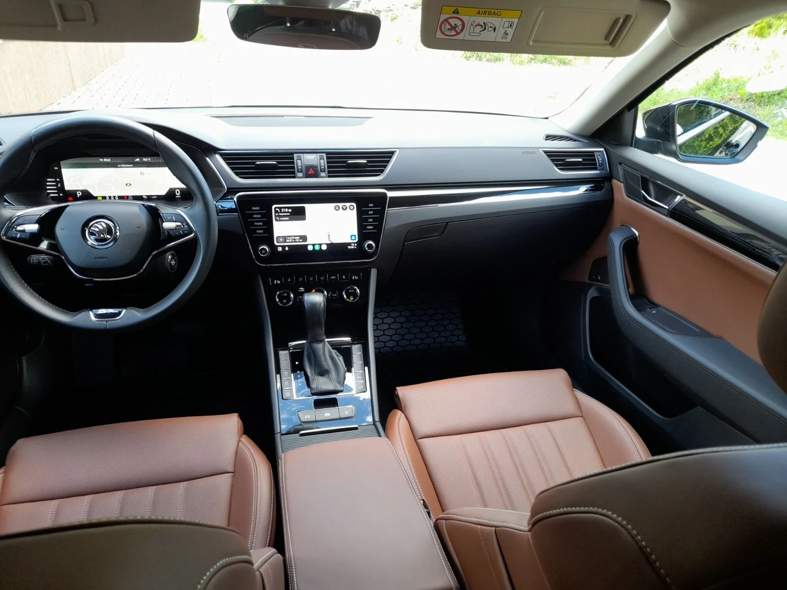 Skoda Superb Laurent&Klement 4x4, снимка 9 - Автомобили и джипове - 54905580