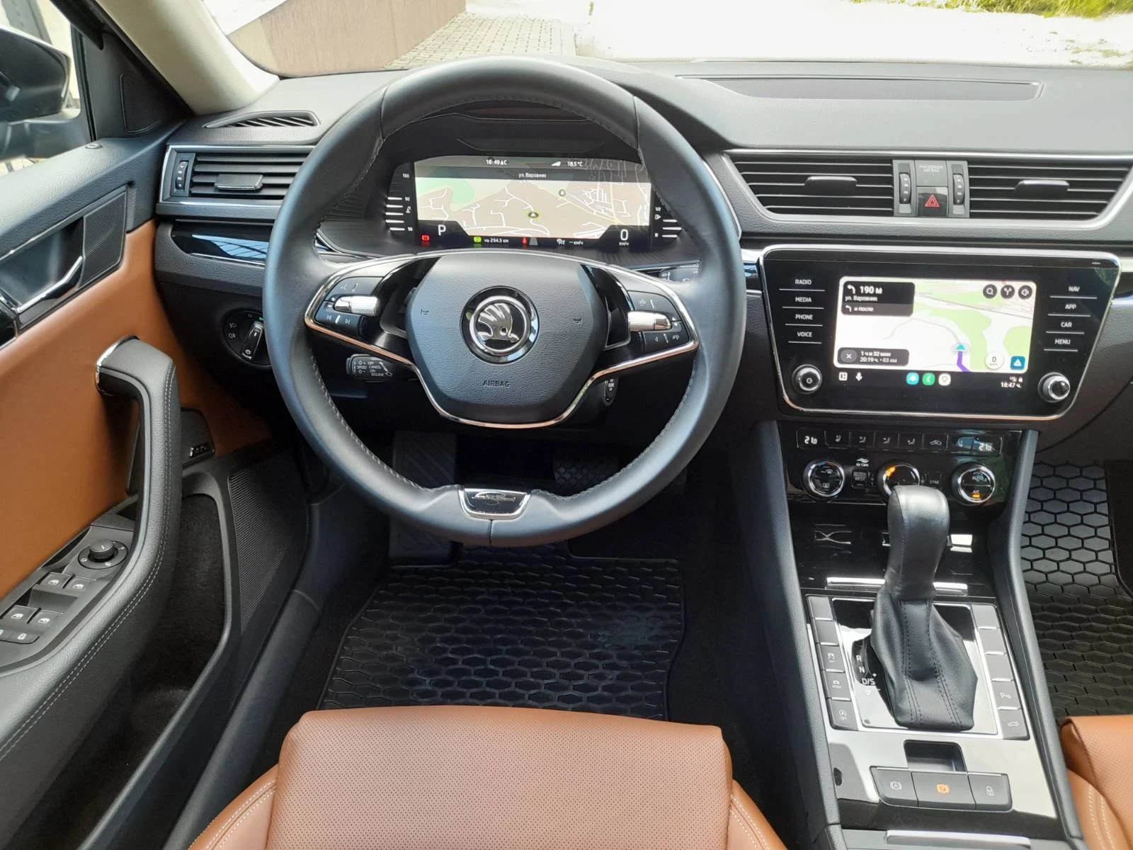Skoda Superb Laurent&Klement 4x4, снимка 7 - Автомобили и джипове - 54905580