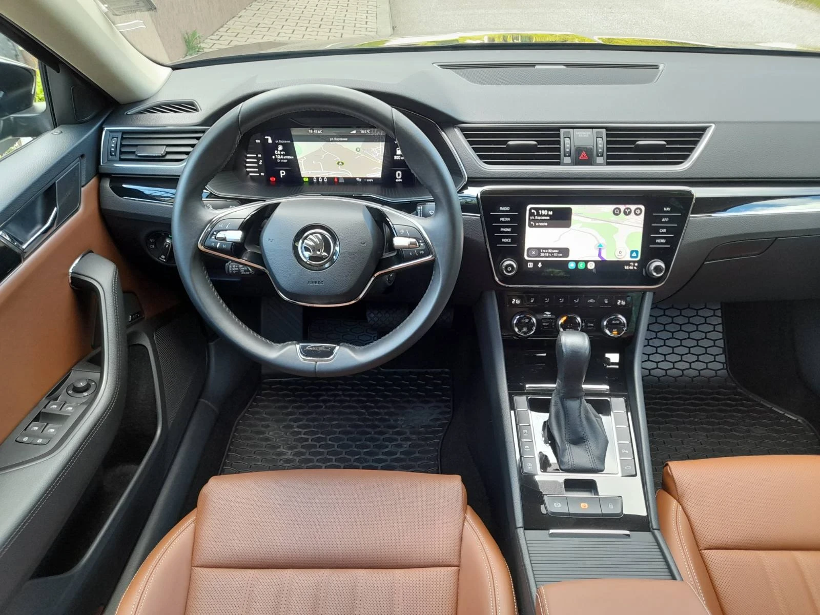 Skoda Superb Laurent&Klement 4x4, снимка 8 - Автомобили и джипове - 54905580