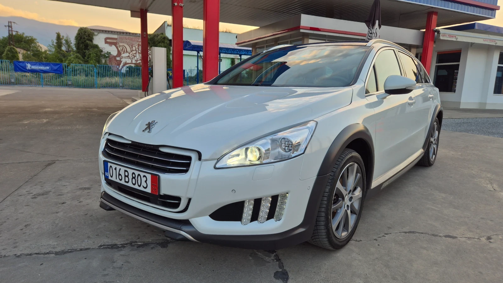 Peugeot 508 RXH 2.0HDI 200к.с* Hybrid* 4х4* АВТОМАТ, снимка 12 - Автомобили и джипове - 55590777
