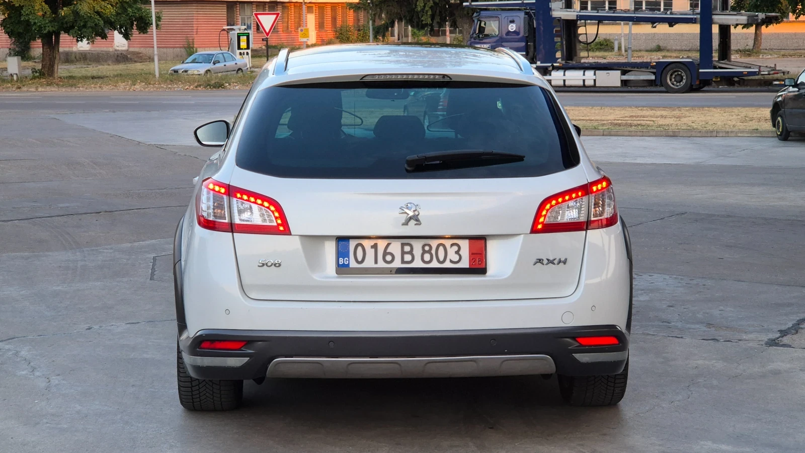 Peugeot 508 RXH 2.0HDI 200к.с* Hybrid* 4х4* АВТОМАТ, снимка 10 - Автомобили и джипове - 55590777
