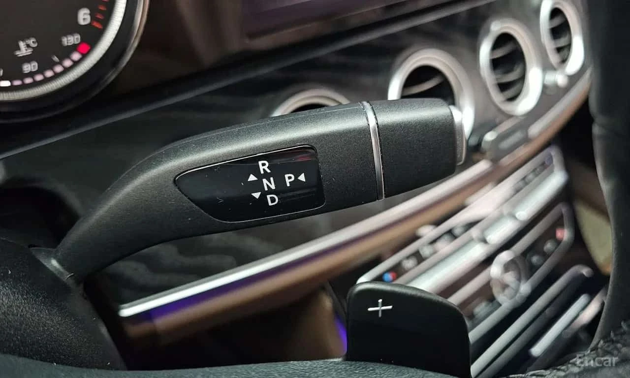 Mercedes-Benz E 220 * Avantgarde * ������ ���� �� �������� *  | Mobile.bg � ����������� 9