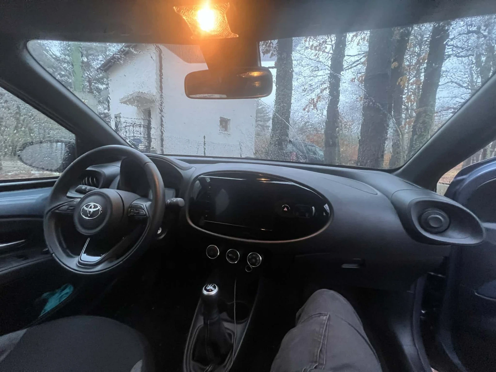 Toyota Aygo Айго Х, снимка 8 - Автомобили и джипове - 55706260