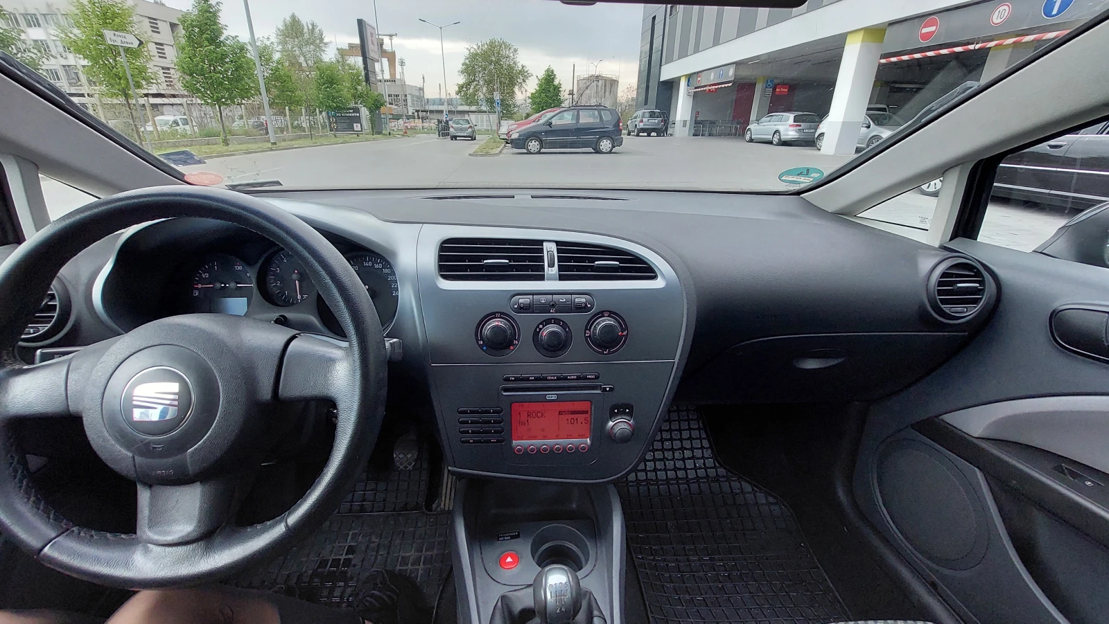 Seat Leon, снимка 7 - Автомобили и джипове - 55733282
