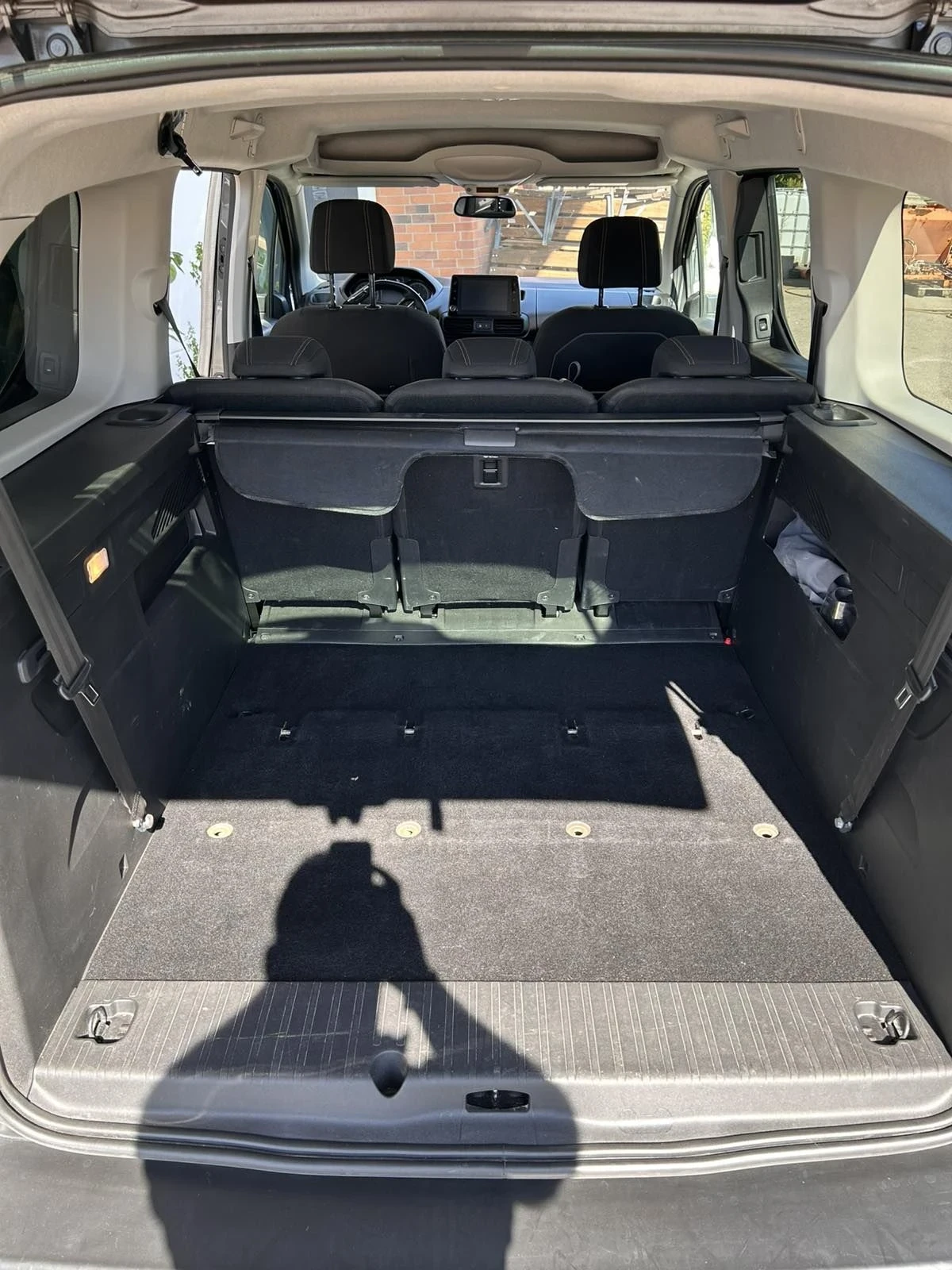Peugeot Rifter, снимка 8 - Автомобили и джипове - 56118278
