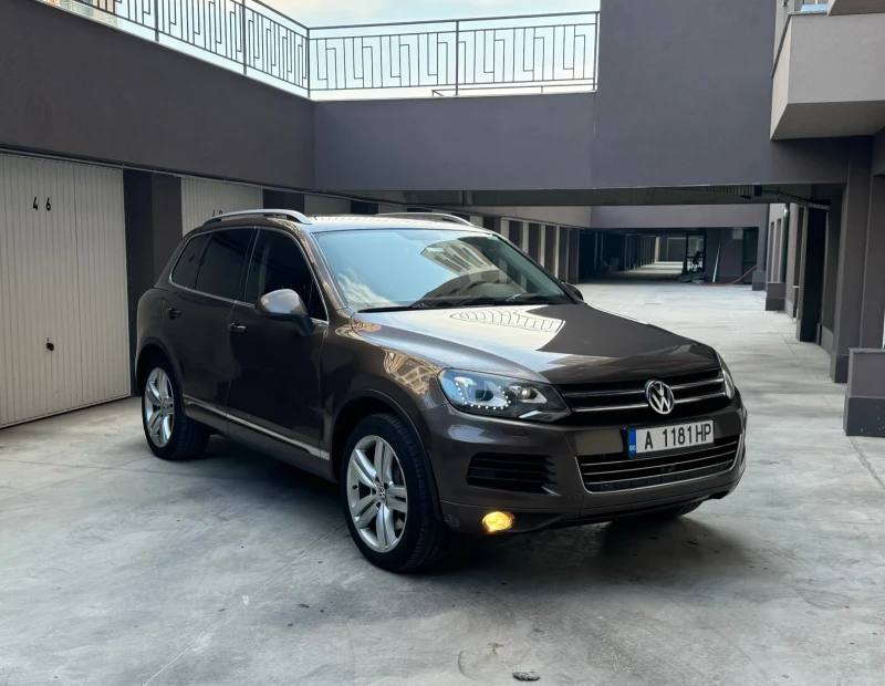 VW Touareg 4.2TDi Highline, снимка 1 - Автомобили и джипове - 47802603