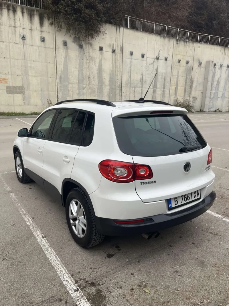 VW Tiguan 2.0TDI 4X4, снимка 5 - Автомобили и джипове - 48678816