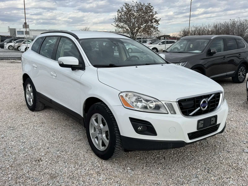 Volvo XC60 2.4D5 4X4 , снимка 3 - Автомобили и джипове - 52938024