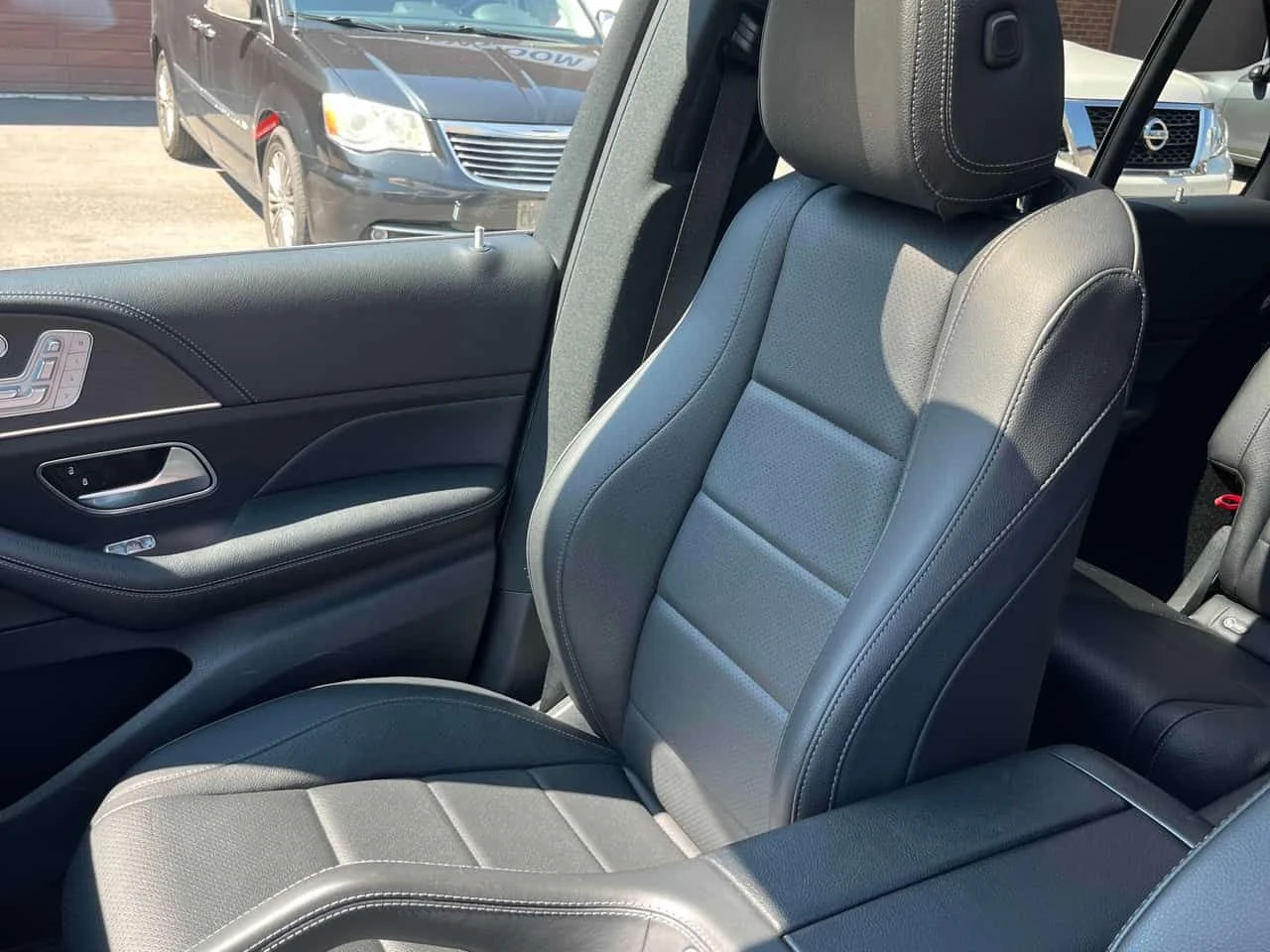 Mercedes-Benz GLE 350 * CARFAX * ПАНОРАМА * 360 КАМЕРА * АВТОКРЕДИТ * , снимка 14 - Автомобили и джипове - 55245367