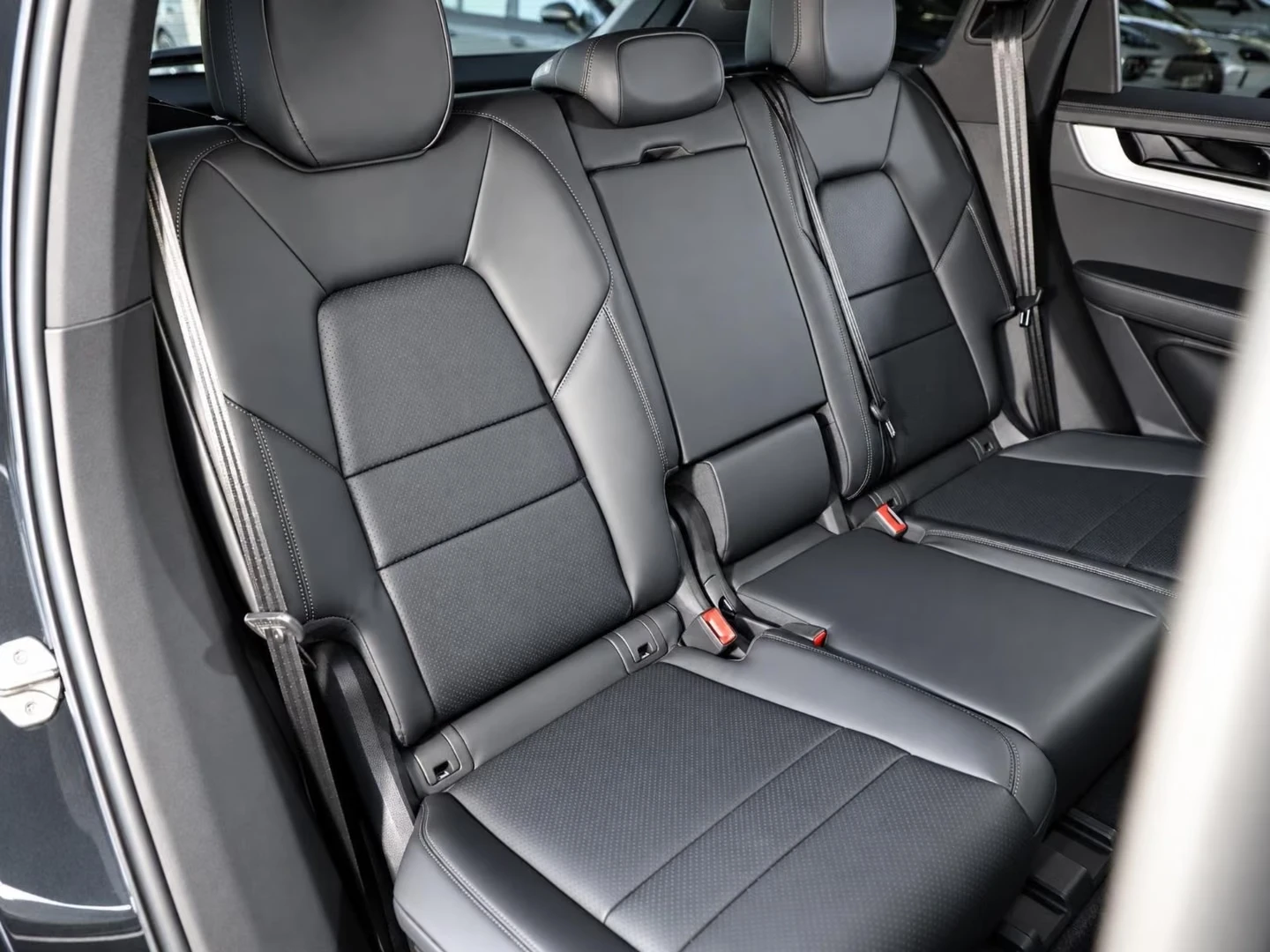Porsche Cayenne E-HYBRID/4WD/HUD/BOSE/360/LEDER/MEMORY/AHK/ | Mobile.bg � ����������� 14