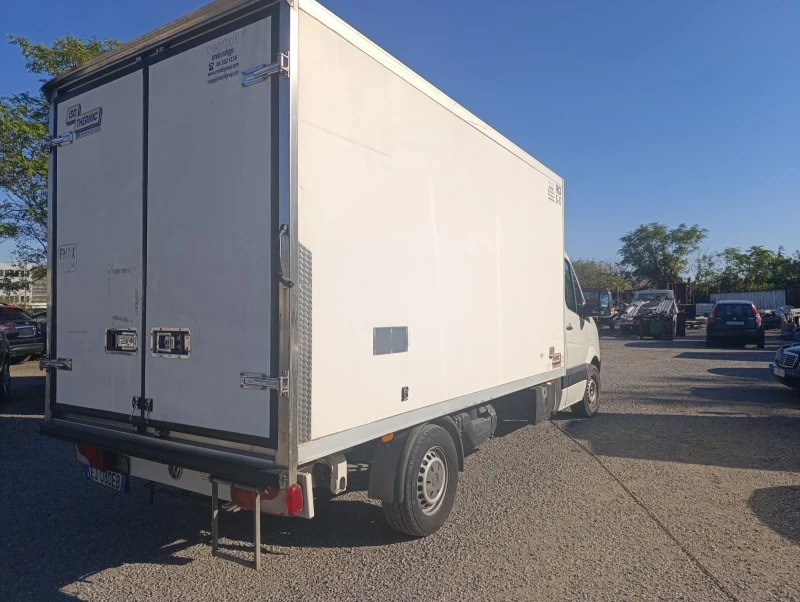 VW Crafter 2.5 TDI хладилник , снимка 5 - Бусове и автобуси - 46911137