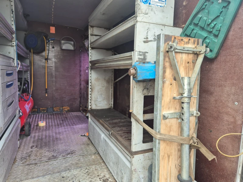 Mercedes-Benz 413 РАБОТИЛНИЦА, снимка 11 - Бусове и автобуси - 47800615