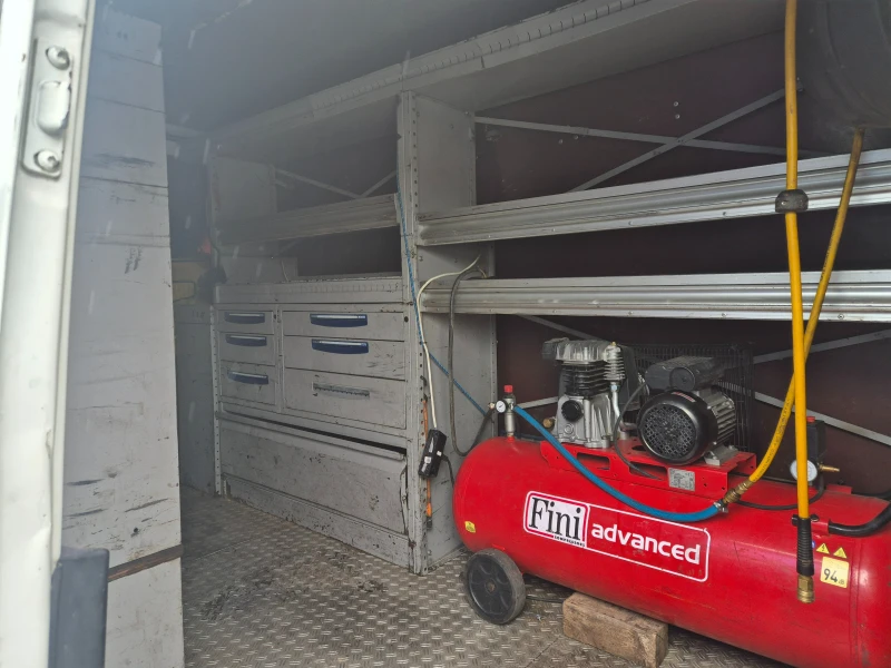 Mercedes-Benz 413 РАБОТИЛНИЦА, снимка 12 - Бусове и автобуси - 47800615