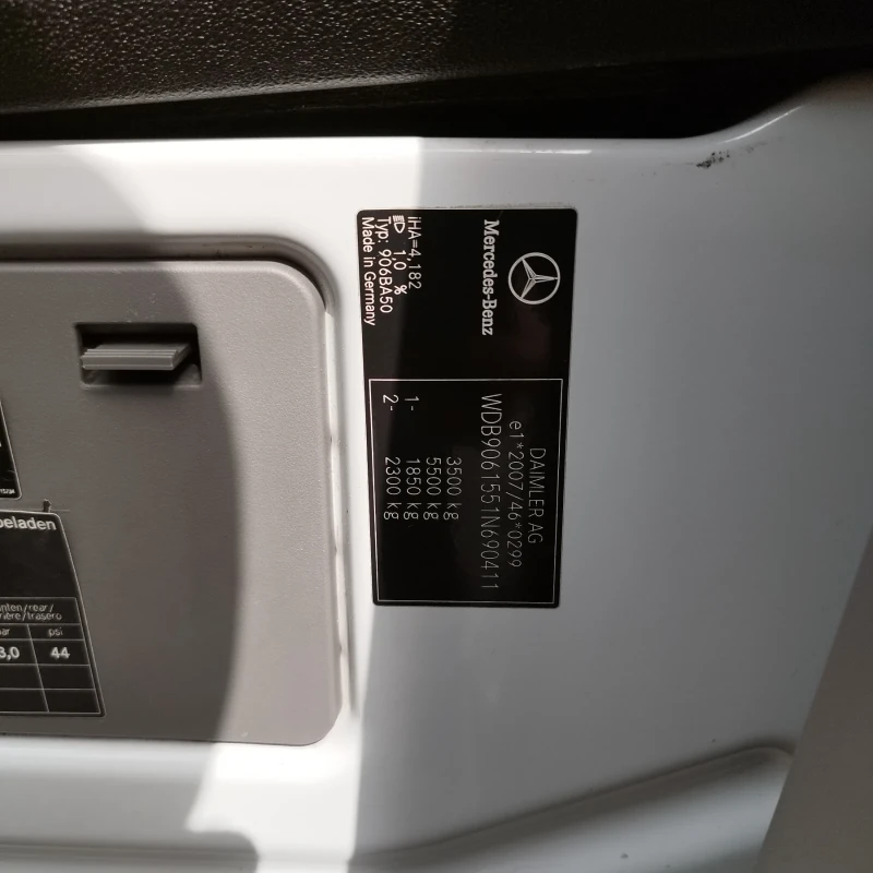 Mercedes-Benz Sprinter 419 CDI/190к.с/до 3.5т/Евро 6/Клима, снимка 12 - Бусове и автобуси - 49875765