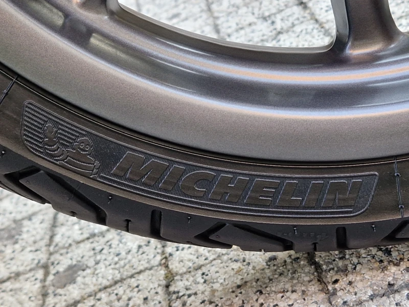 Piaggio Beverly 300S / КАТО НОВ / ЛИЗИНГ, снимка 17 - Мотоциклети и мототехника - 51093240