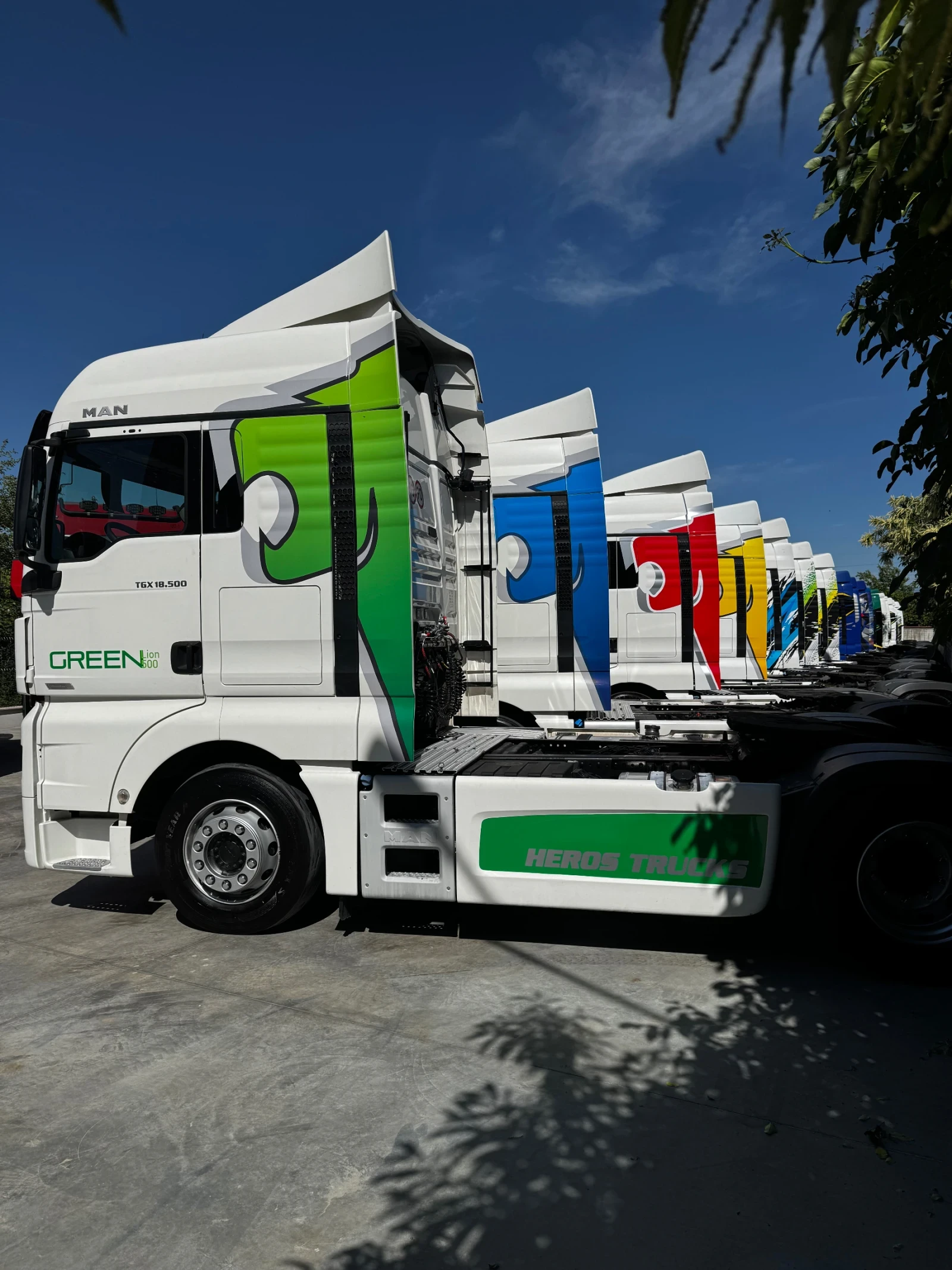 Полуремарке Krone BOX DHL, снимка 11 - Ремаркета - 54743193