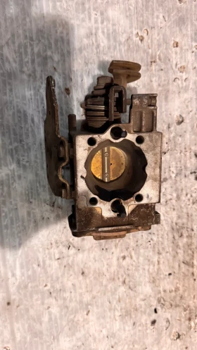 Дроселова Клапа за Renault Clio 1997 - 3435201597, снимка 2 - Части - 52930795