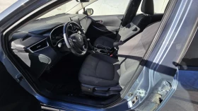 Toyota Corolla 1.6 6MT Executive Plus, снимка 12
