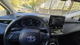 Toyota Corolla 1.6 6MT Executive Plus, снимка 17