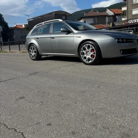Alfa Romeo 159 sportwagon 2.4 JTD 200к.с. Автоматик, кожен салон., снимка 1