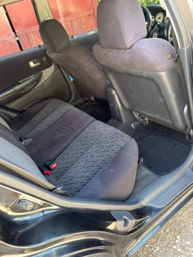 Mazda 323 323F, снимка 6