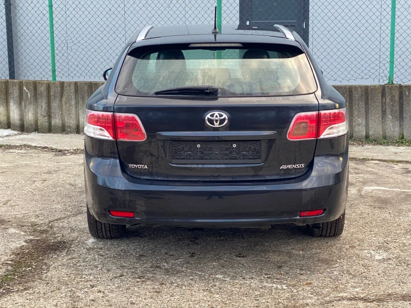 Toyota Avensis 2.0D4D 126кс ЕВРО 5 ИТАЛИЯ, снимка 13 - Автомобили и джипове - 34139701