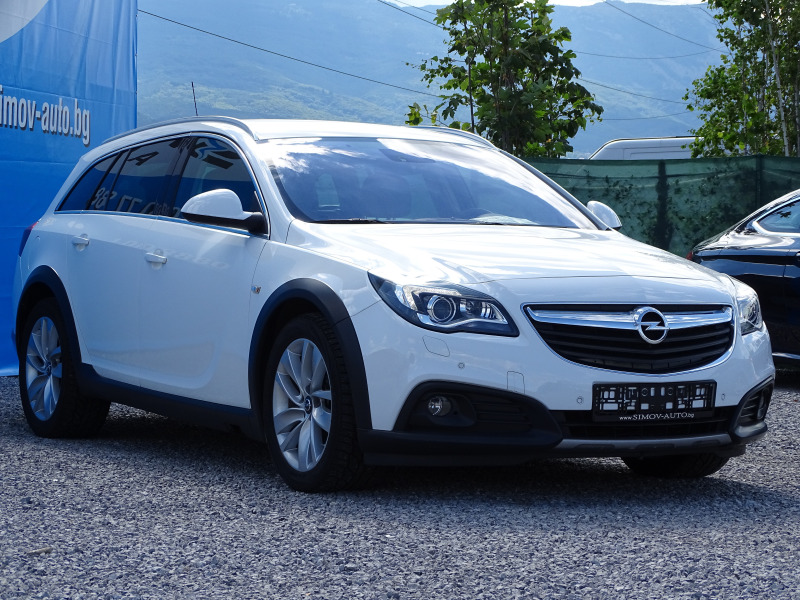 Opel Insignia TOURER 4X4 2.0i 250КС., снимка 3 - Автомобили и джипове - 41351885