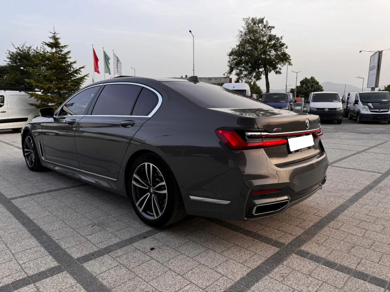 BMW 740 Ld Xdrive M-Packet 3xTV* SkyLounge* Massage* Full, снимка 4 - Автомобили и джипове - 47633999