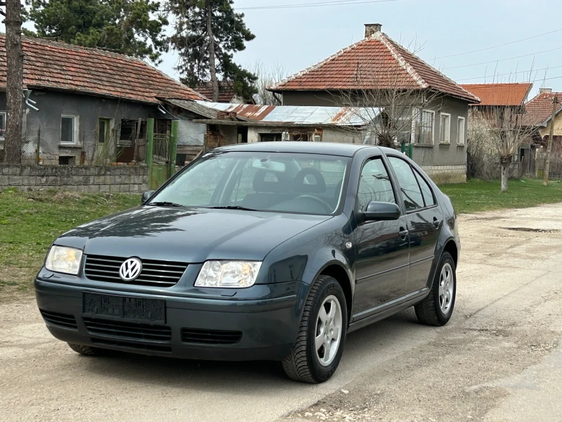 VW Bora 1.9tdi, снимка 1 - Автомобили и джипове - 49606658