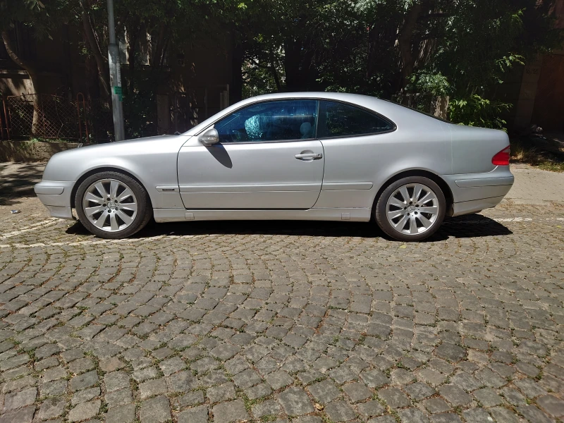 Mercedes-Benz CLK 200, снимка 5 - Автомобили и джипове - 52440999