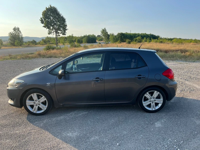 Toyota Auris 2.2D-CAT, снимка 5 - Автомобили и джипове - 52859264