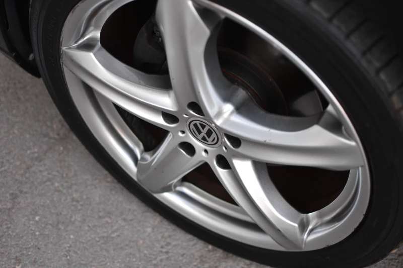 VW Passat 2.0 TDI, снимка 15 - Автомобили и джипове - 51534847