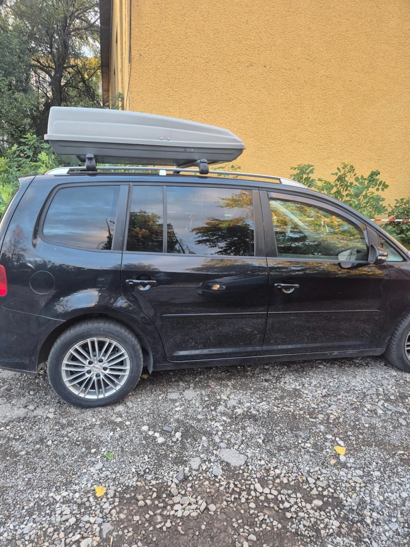 VW Touran 1.6 105hp, снимка 4 - Автомобили и джипове - 52008280