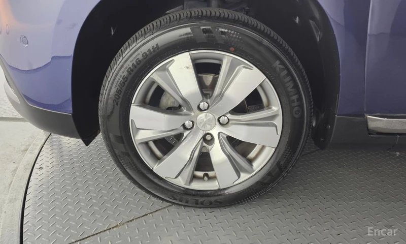 Peugeot 2008, снимка 5 - Автомобили и джипове - 52322780