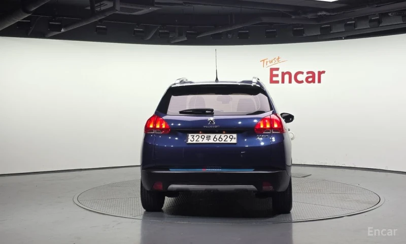 Peugeot 2008, снимка 4 - Автомобили и джипове - 52322780