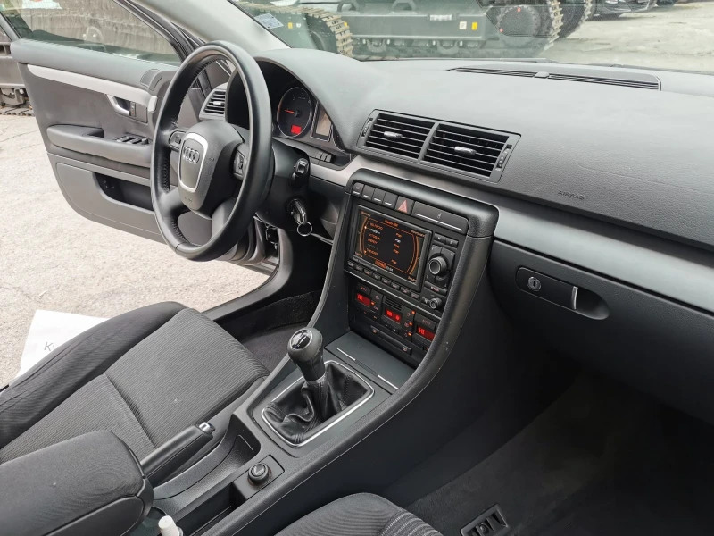 Audi A4 1.9 TDI, снимка 9 - Автомобили и джипове - 52705292