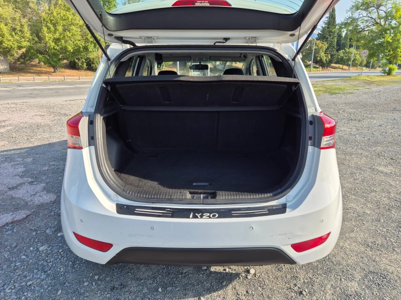 Hyundai Ix20 1.6i Газ.Инжек., снимка 11 - Автомобили и джипове - 52804454