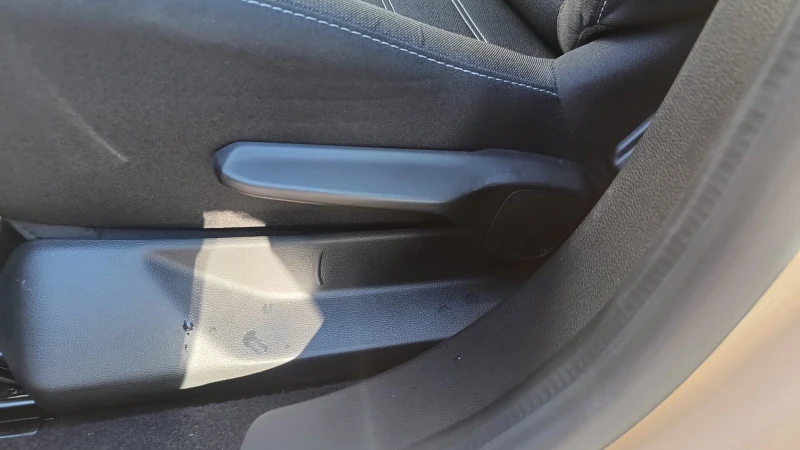 Dacia Sandero Stepway, снимка 15 - Автомобили и джипове - 52854771