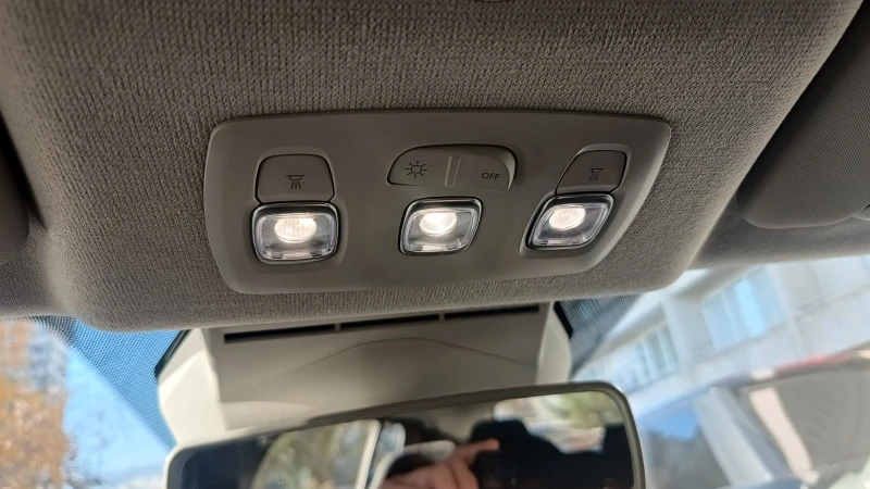 Dacia Sandero Stepway, снимка 8 - Автомобили и джипове - 52854771