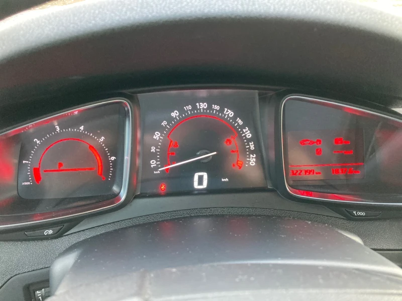 DS DS 5 2.0 HDI 163 konq Avtomatik EVRO 5, снимка 13 - Автомобили и джипове - 53398696