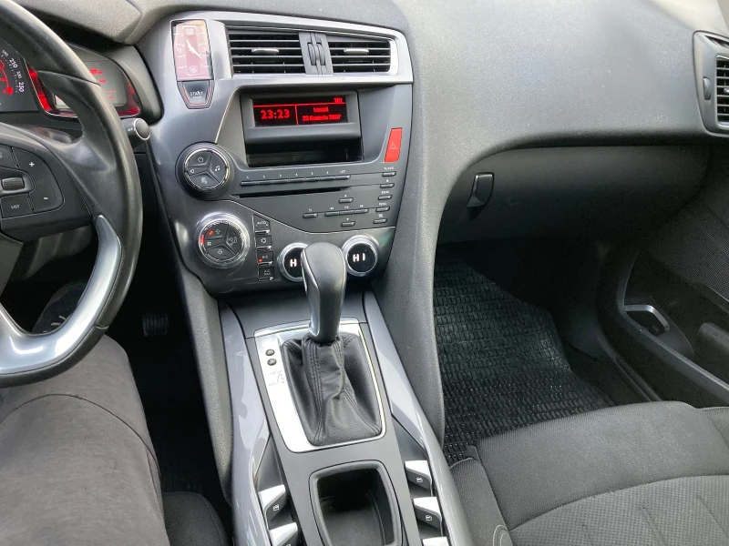 DS DS 5 2.0 HDI 163 konq Avtomatik EVRO 5, снимка 12 - Автомобили и джипове - 53398696