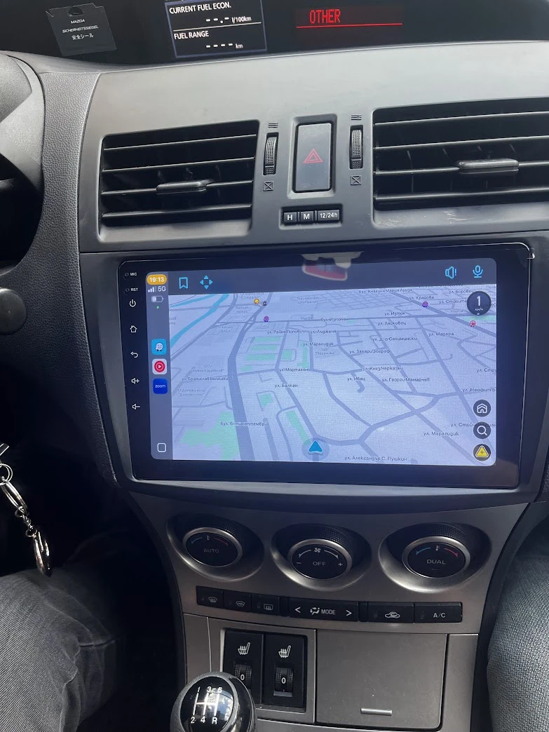 Mazda 3, снимка 11 - Автомобили и джипове - 52600801