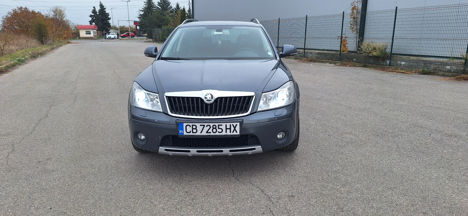 Skoda Octavia  Скаут 2.0  140 4x4   - изображение 7