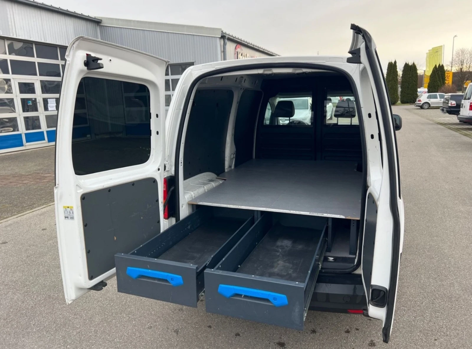 VW Caddy 2.0TDI 102.. MAXI  !!!   | Mobile.bg   11