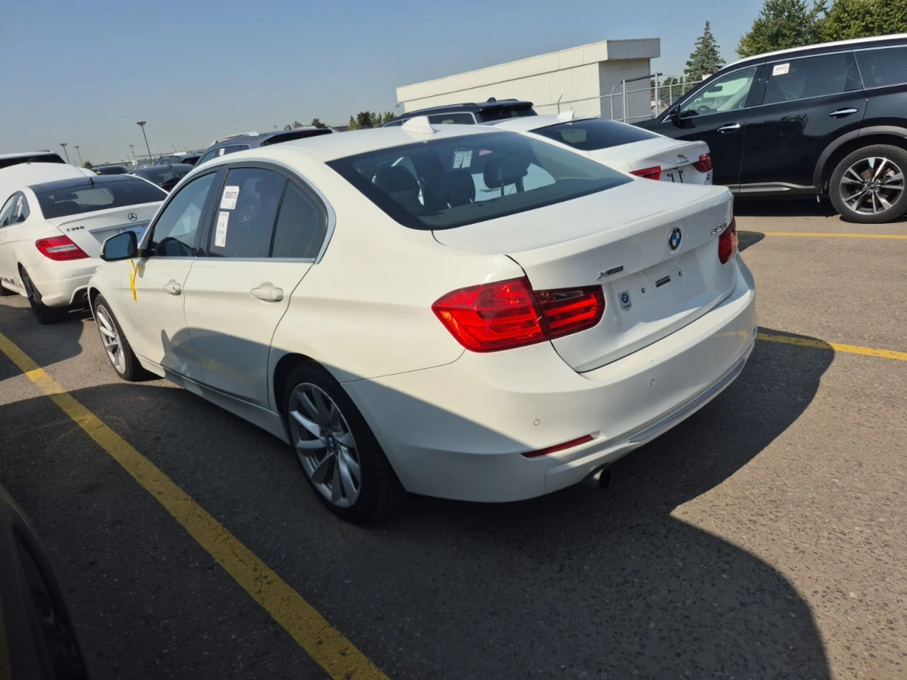 BMW 320 * CARFAX * АВТО КРЕДИТ * ЦЕНА ДО БГ! - изображение 4