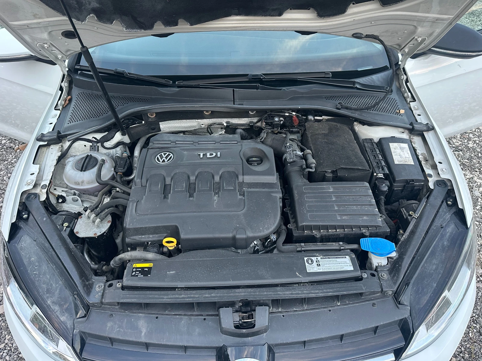 VW Golf 1.6TDI 110kc EVRO6 NAVI | Mobile.bg   16