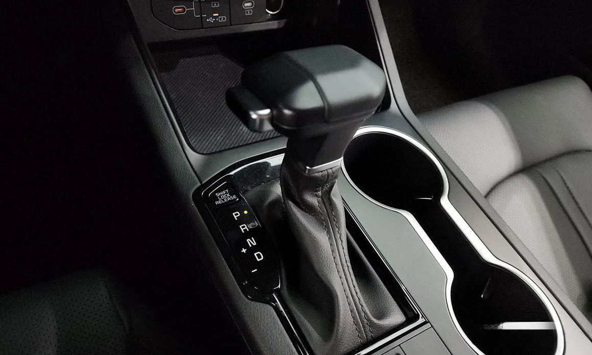 Kia K5 2.0 LPi Trendy * НАЙ-ДОБРА ЦЕНА В БЪЛГАРИЯ*  - изображение 9