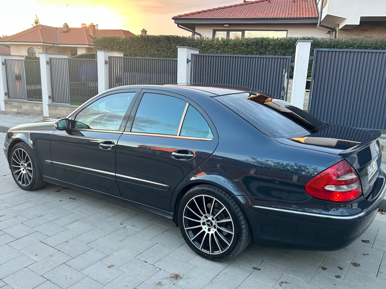 Mercedes-Benz E 320   | Mobile.bg   4