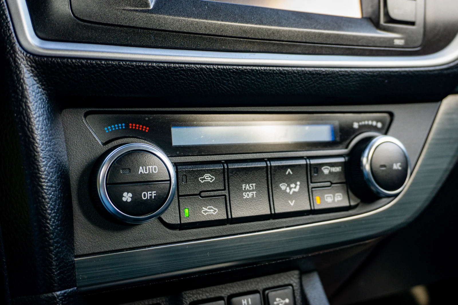 Toyota Auris 2.0 D-4D � ��������! ���! | Mobile.bg � ����������� 12